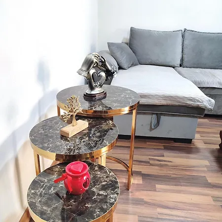 Apartment Lb Center