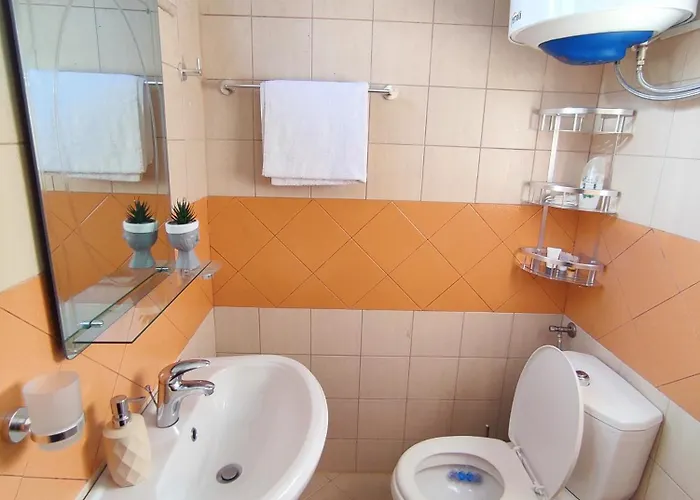 Lb Center * تيرانا